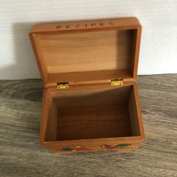 Vtg Wooden Recipe Box with Rooster Design - Picture 7 of 12